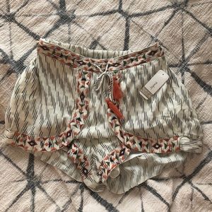 NWT Comfy Flowy Summer Shorts With Boho Pattern!